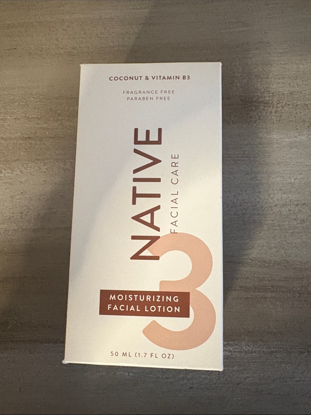 Native Moisturizing Facial Lotion in White and Blush